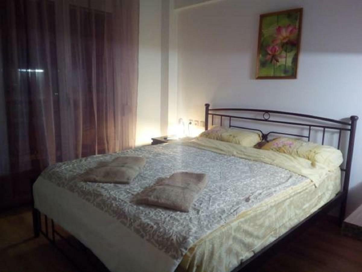 Comfortable Inexpensive Apartmets Near Metro Athens Ngoại thất bức ảnh